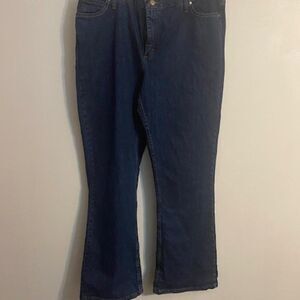 Wrangler Classic "sits below waist" bootcut jeans, size 18/32